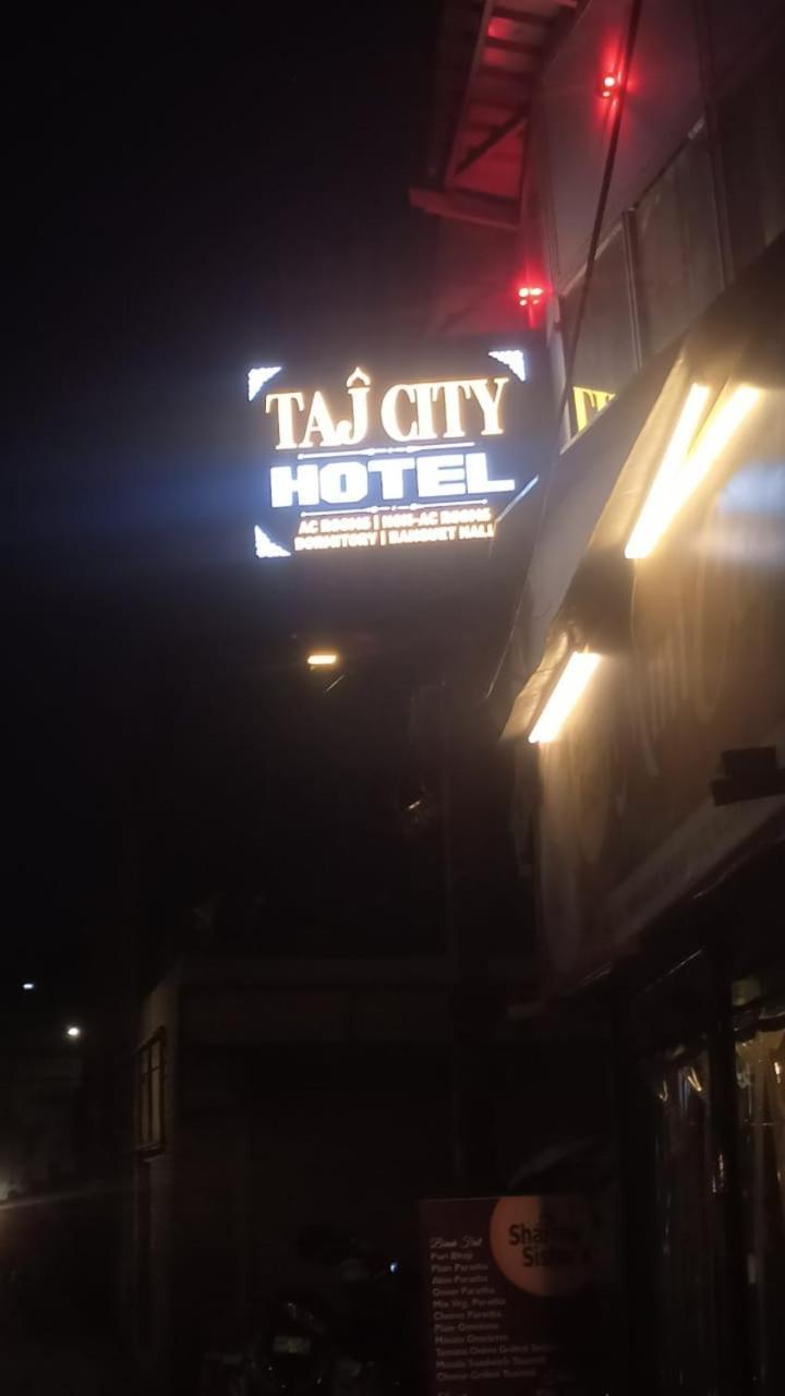 Taj City Hotel Agra  Bagian luar foto
