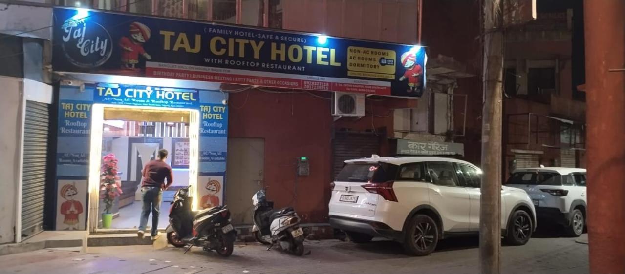 Taj City Hotel Agra  Bagian luar foto